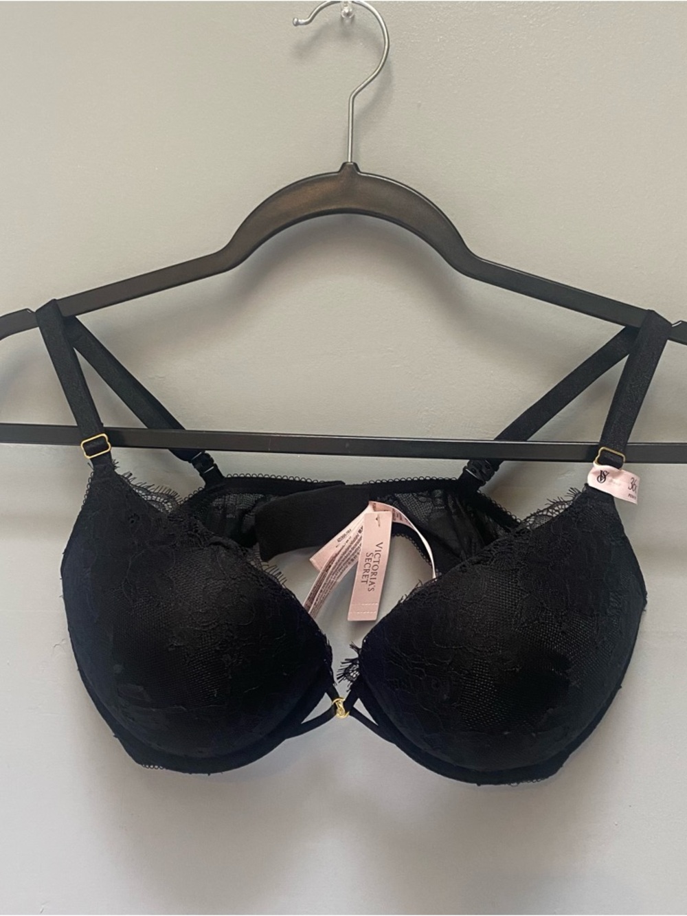 Victoria's Secret Very Sexy Plunge Black Lace Push-Up Bra with Strappy Detail